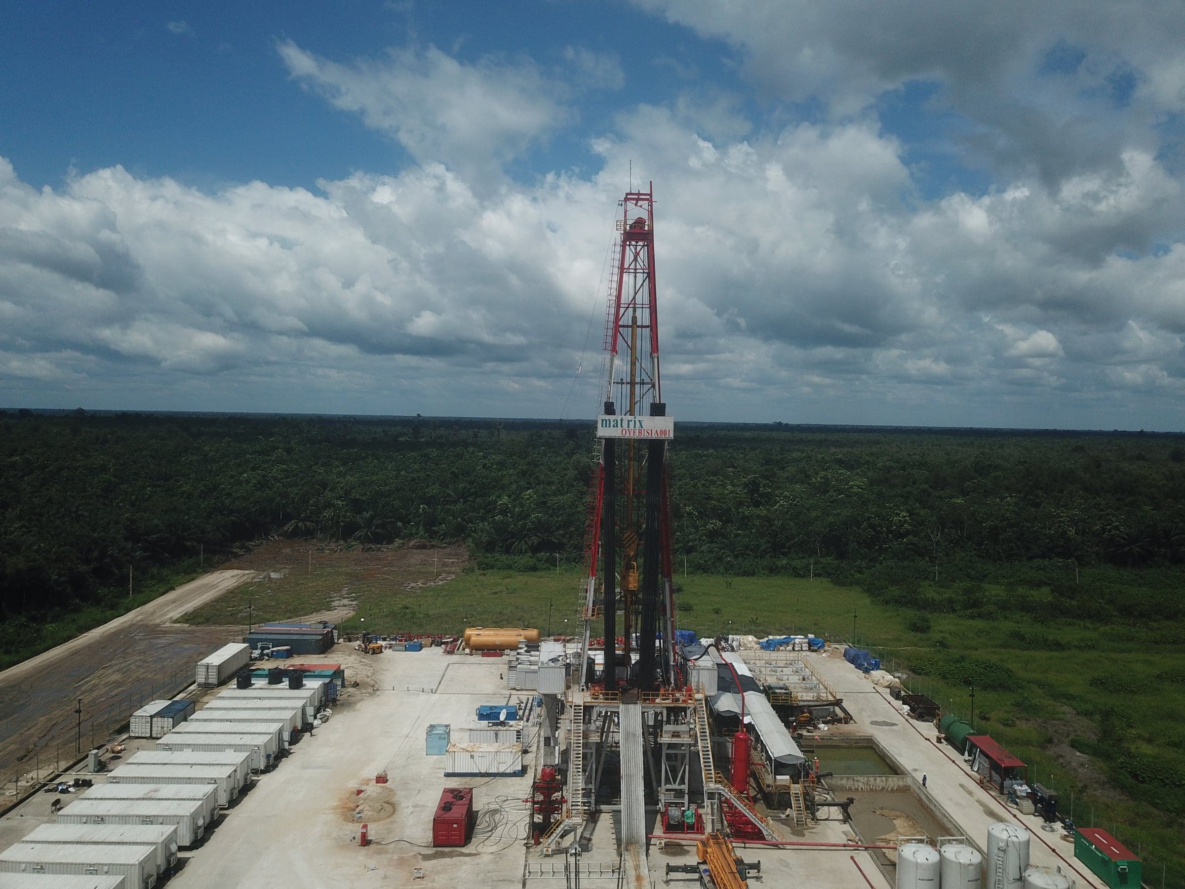 The Oyebisi A-001 rig on the Atamba location